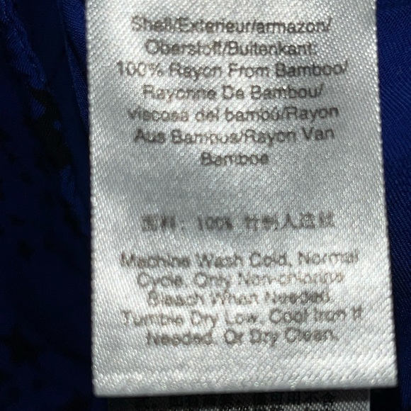 dkny Jeans women's Size L blue with black stars long sleeve button-down Shirt - Picture 5 of 5